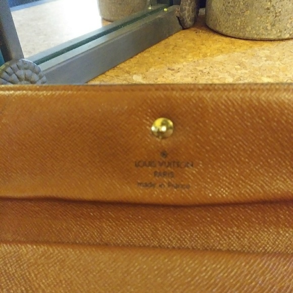 Louis Vuitton Monogram Wallet - Picture 4 of 8